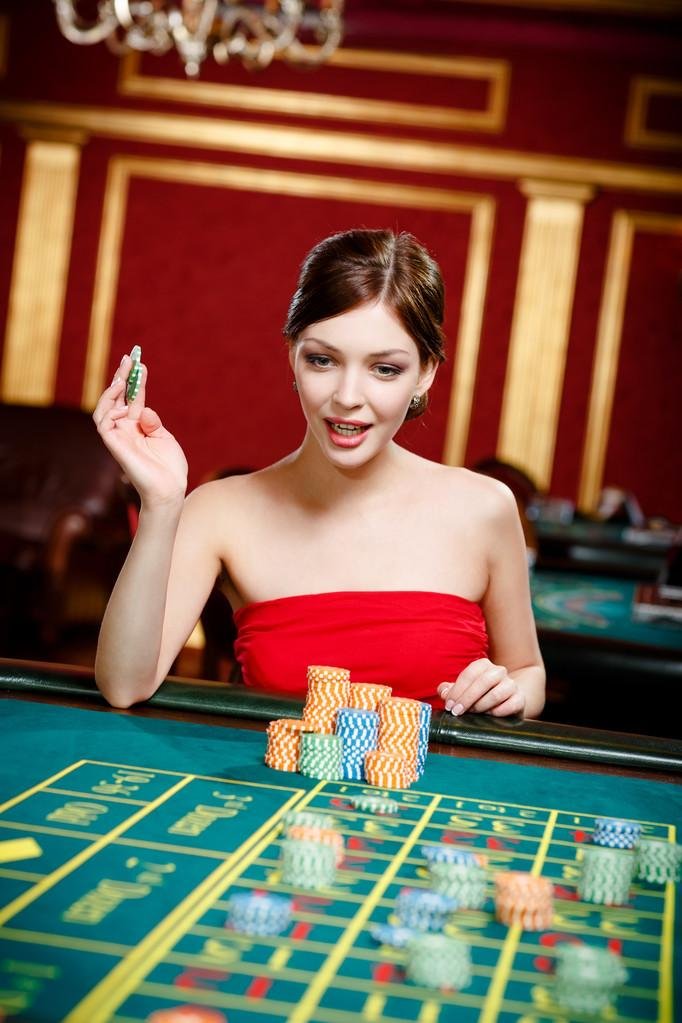 TodayTips.pro Esports ပြိုင်ပွဲများ Myanmar ကစားသမားများအတွက် PUBG Mobile, Free Fire Live Betting